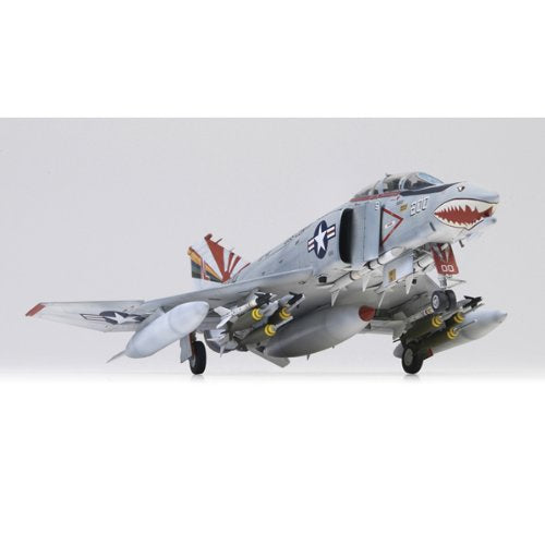 Academy Kit de Modelagem 1/48 F-4B VF-111 Sundowners