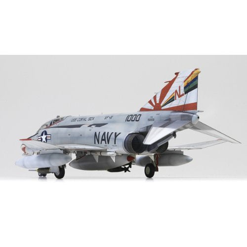 Academy Kit de Modelagem 1/48 F-4B VF-111 Sundowners