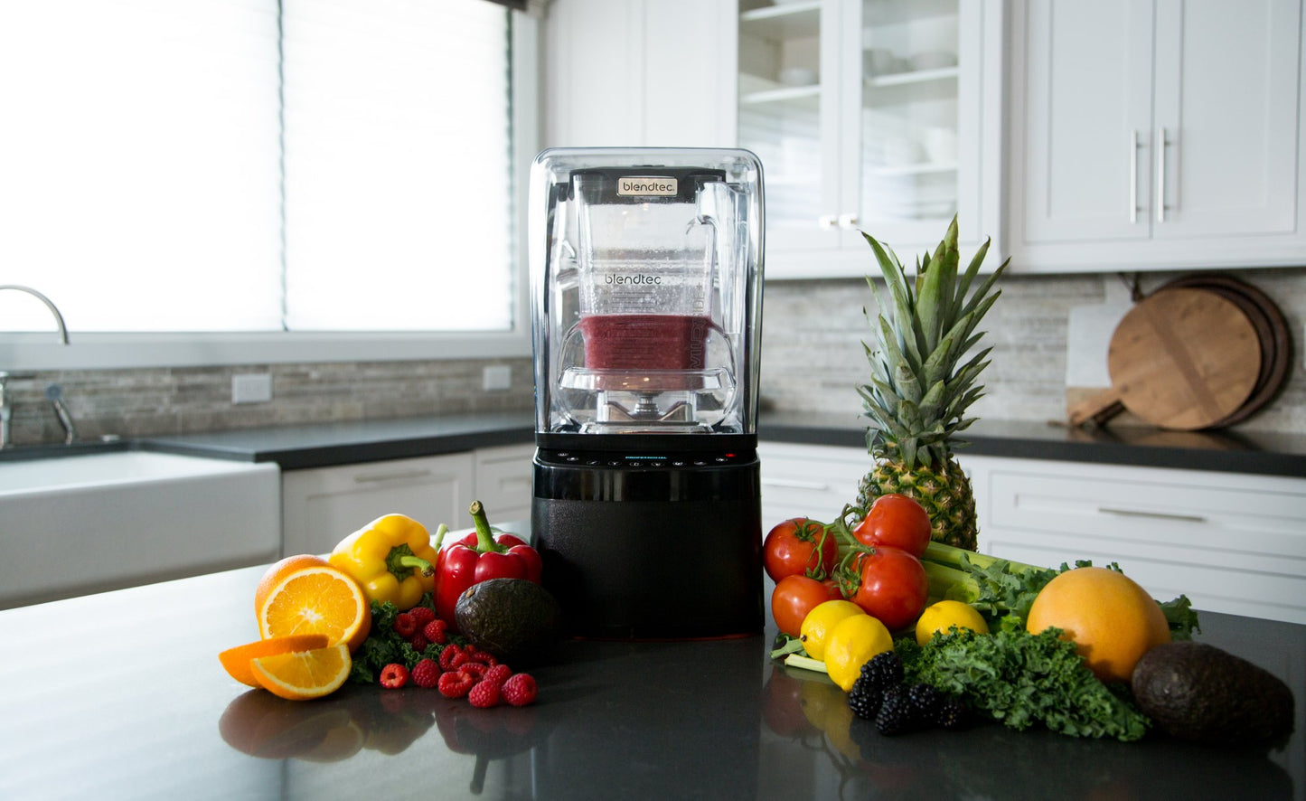 Blendtec Professional 800 Blender com Jarra Twister e WildSide - Preto