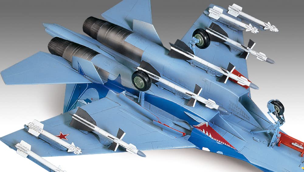 Academy Sukhoi SU-27 Flanker B 1/48 - Kit de Montagem Detalhado